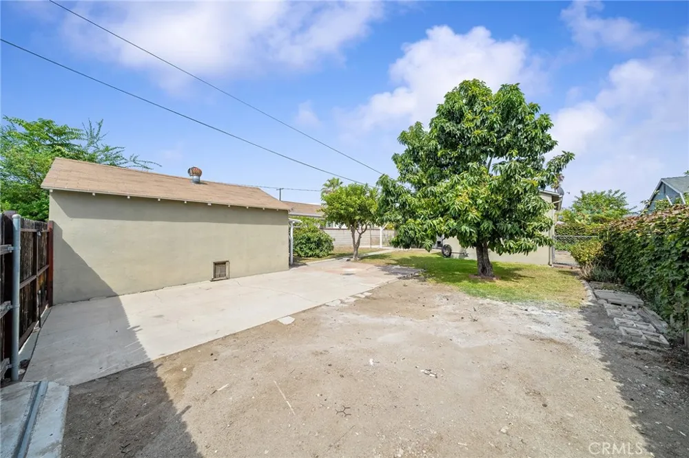 5125 Landis Baldwin Park, CA 91706