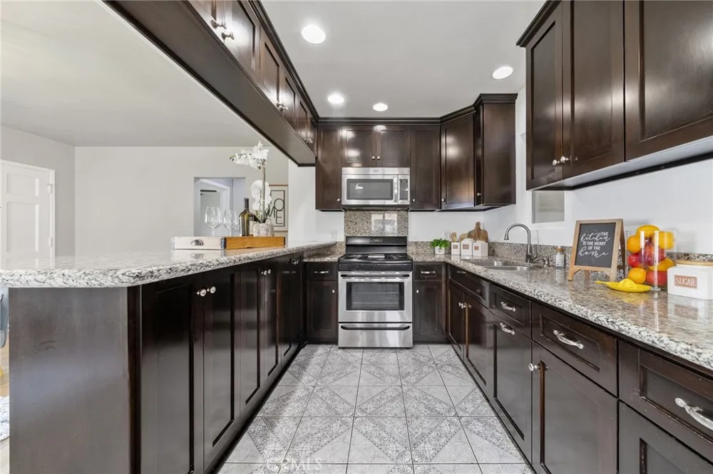 5125 Landis Baldwin Park, CA 91706
