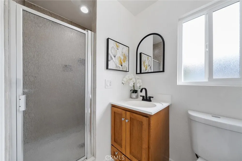 5125 Landis Baldwin Park, CA 91706