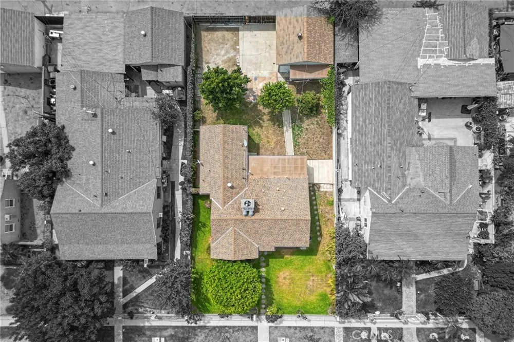 5125 Landis Baldwin Park, CA 91706
