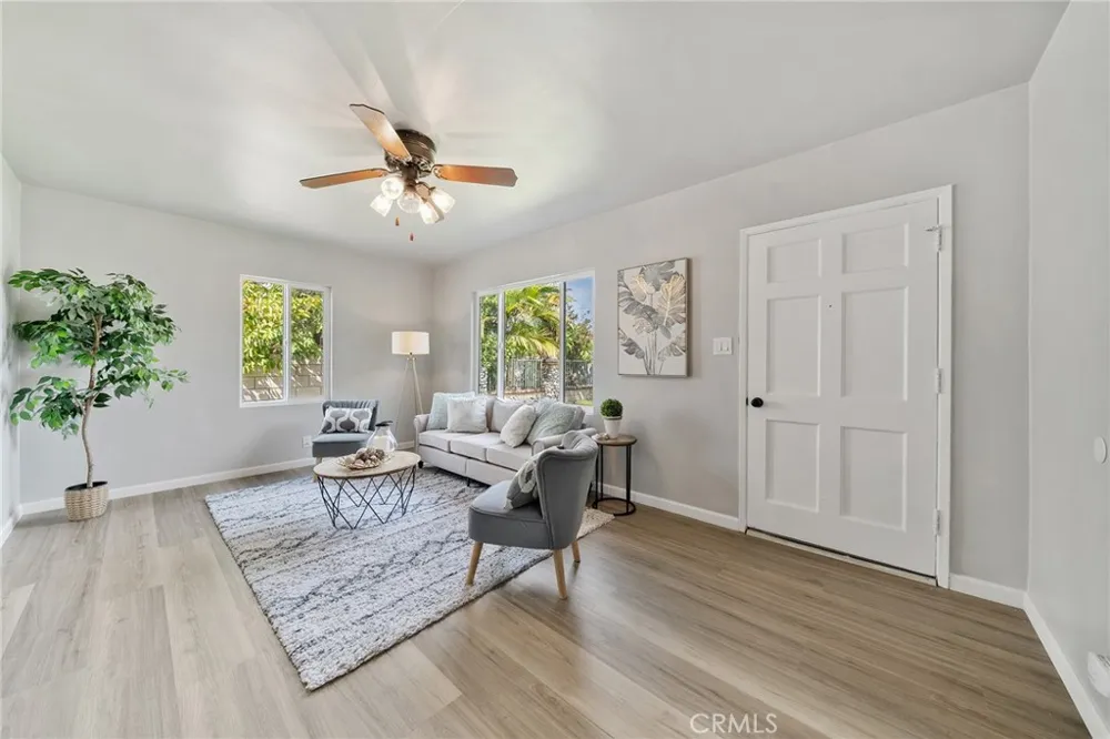 5125 Landis Baldwin Park, CA 91706