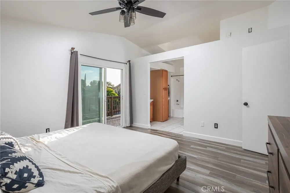 1551 W Via Bello Drive Rialto, CA 92377