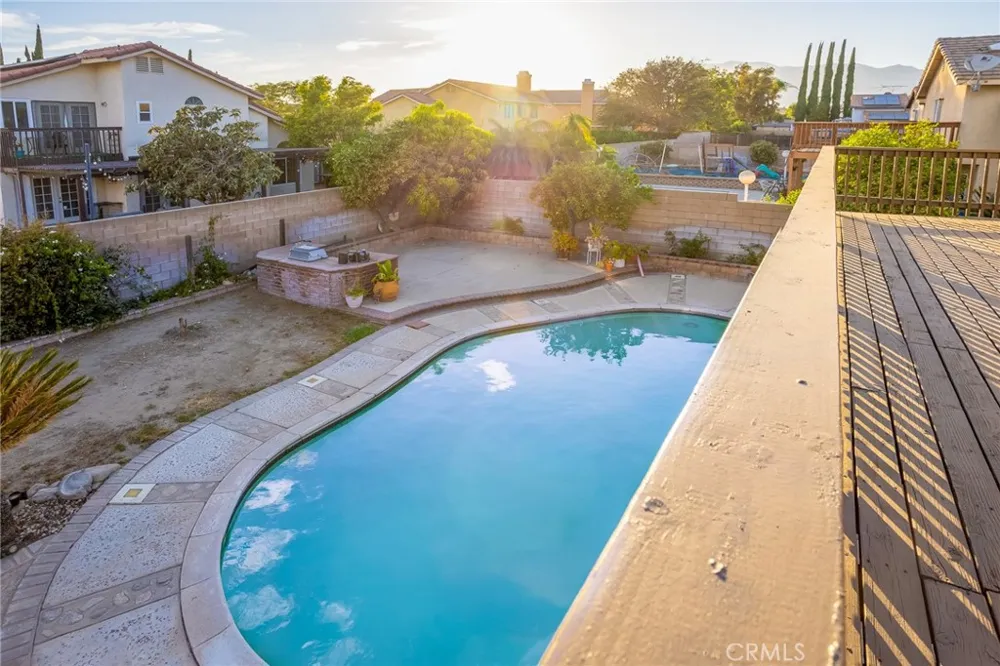 1551 W Via Bello Drive Rialto, CA 92377