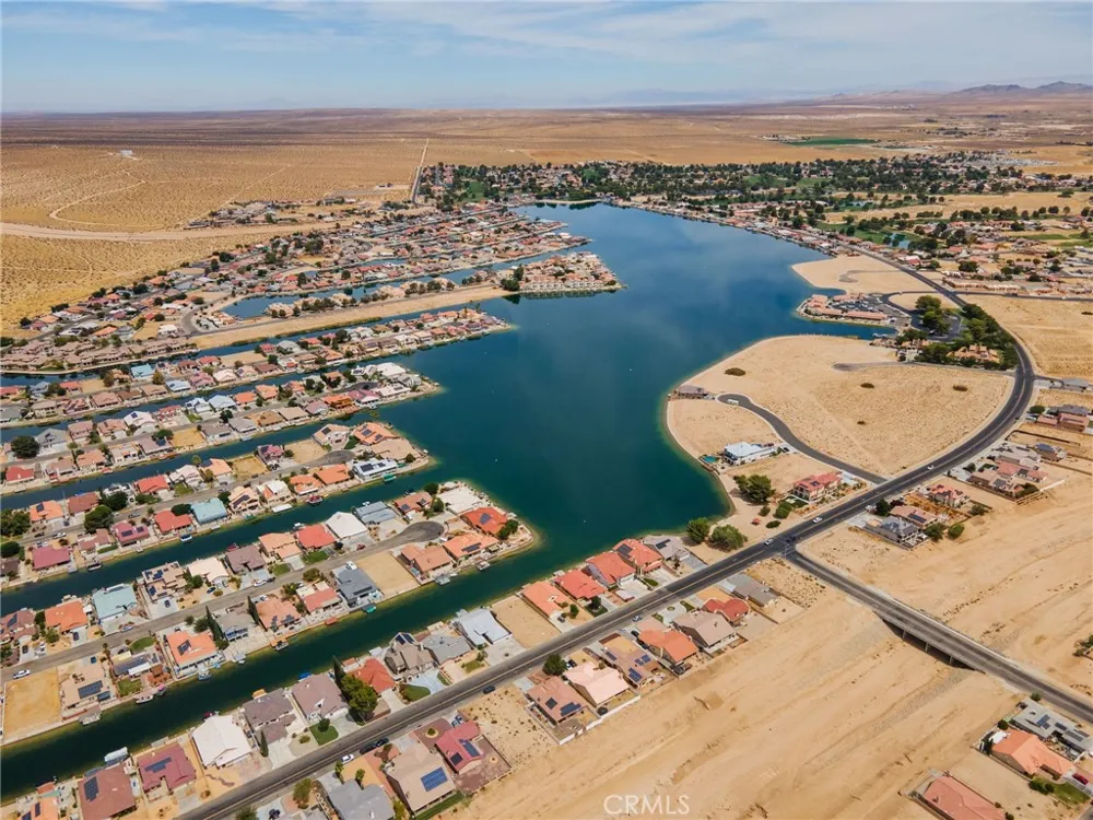 26938 Lakeview Drive Helendale, CA 92342