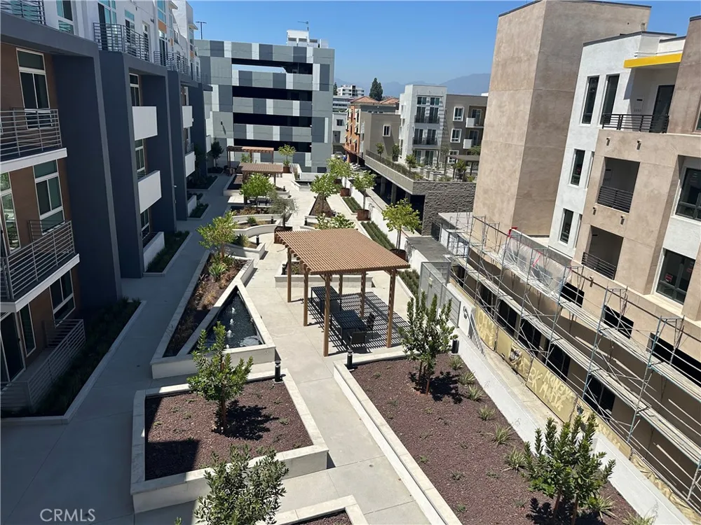 168 Monterey Street #422 Alhambra, CA 91801