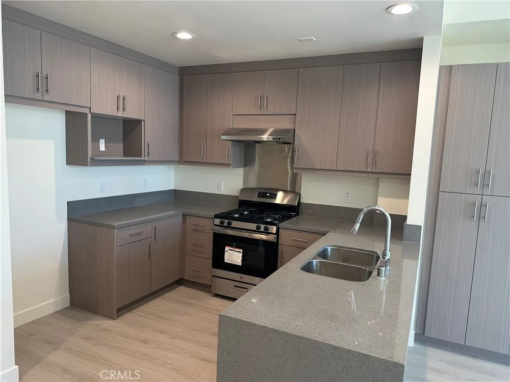168 Monterey Street #422 Alhambra, CA 91801