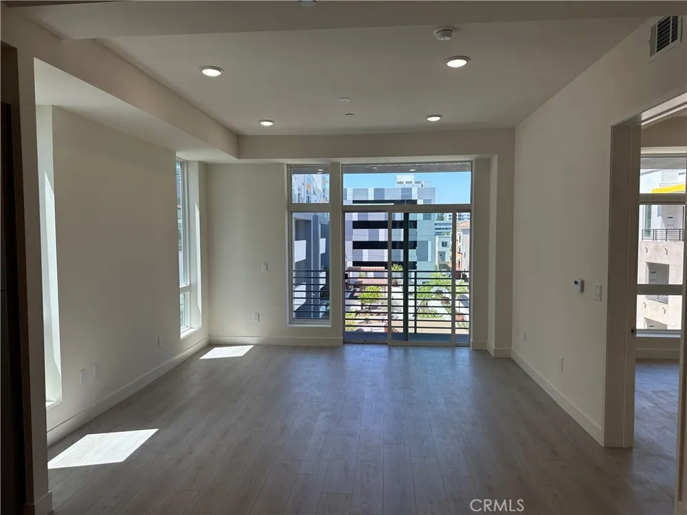 168 Monterey Street #422 Alhambra, CA 91801