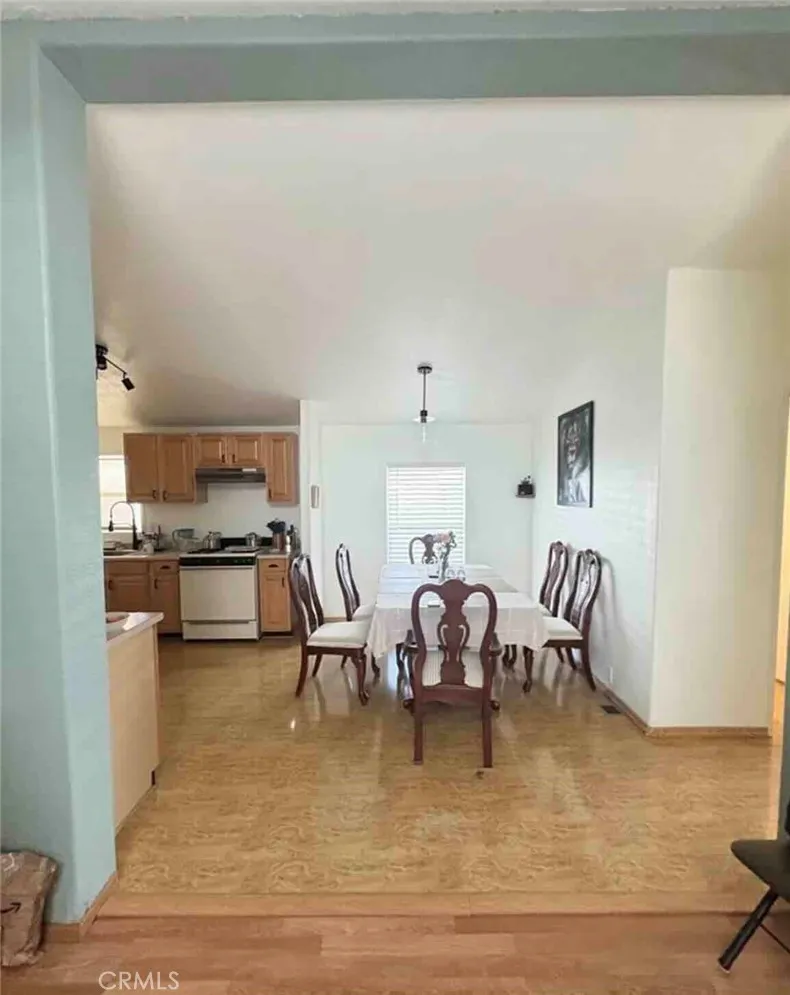 716 Grand #E2 Covina, CA 91723