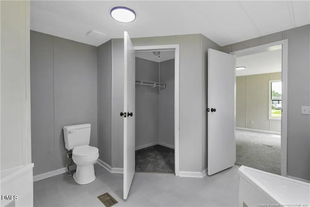 5444 Gilcrest Sands Drive Hope Mills, NC 28348