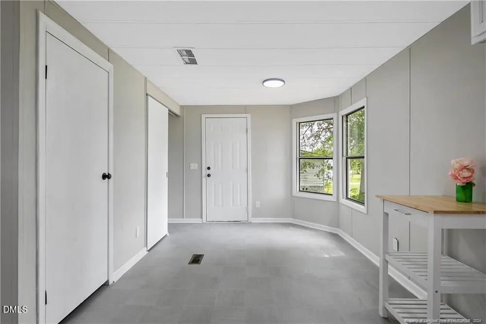 5444 Gilcrest Sands Drive Hope Mills, NC 28348