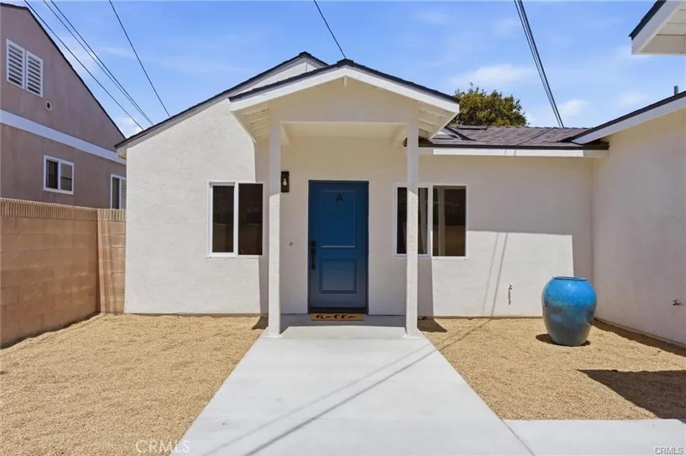 2155 Euclid Avenue #A Long Beach, CA 90815