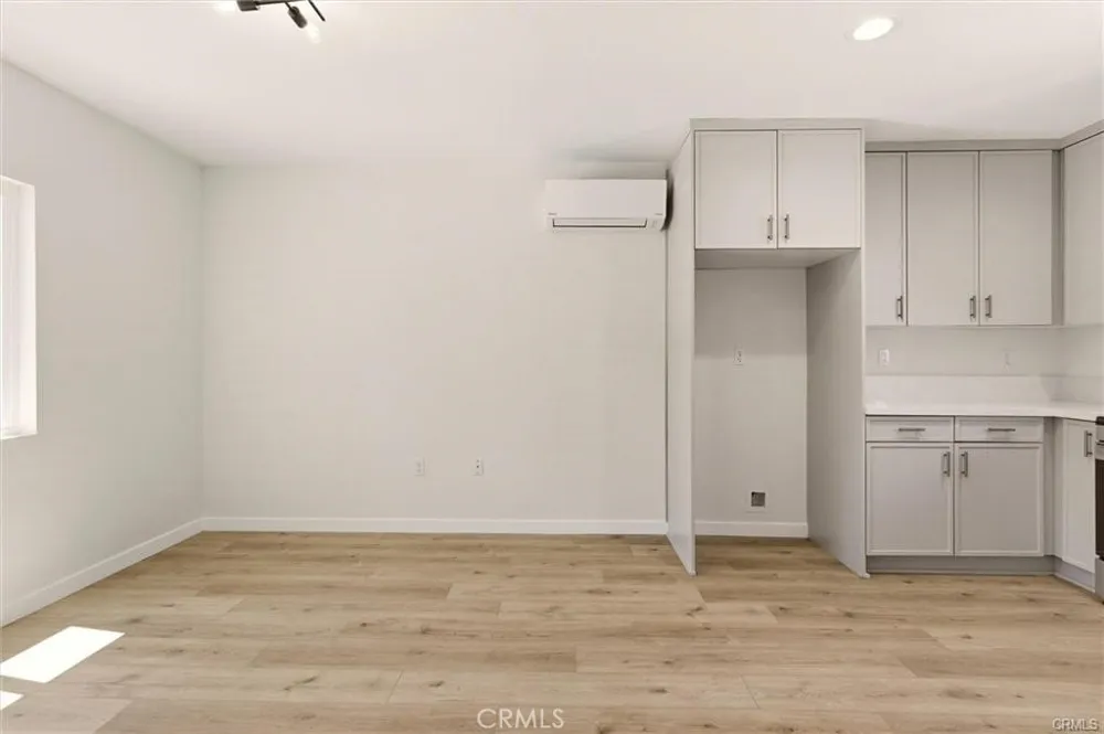 2155 Euclid Avenue #A Long Beach, CA 90815