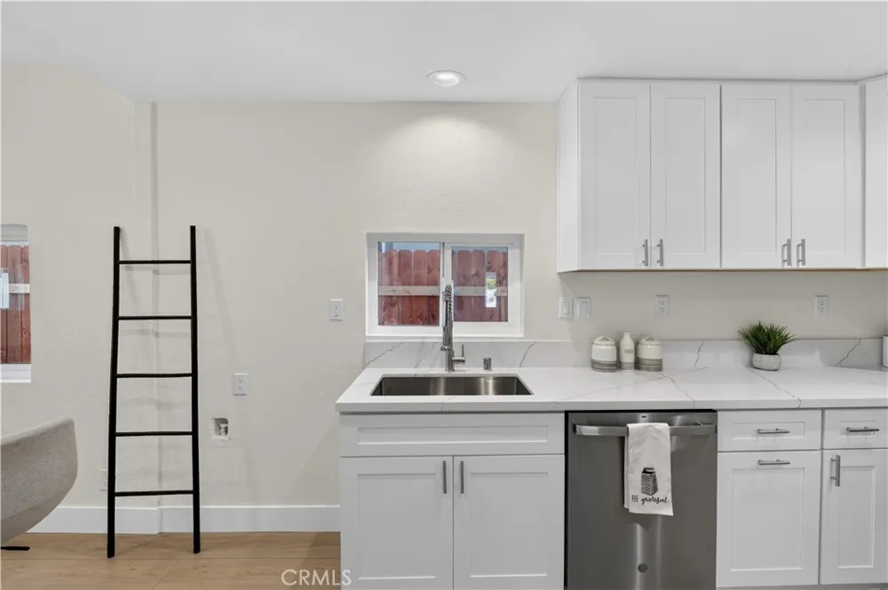 248 W Colton, CA 92324