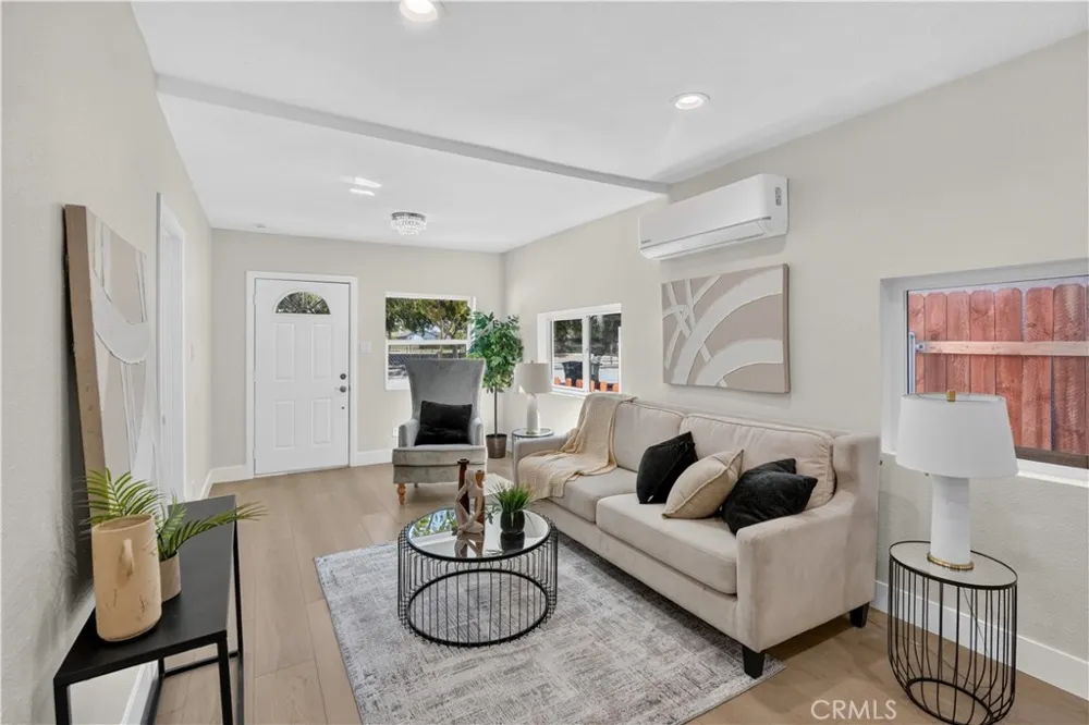 248 W Colton, CA 92324