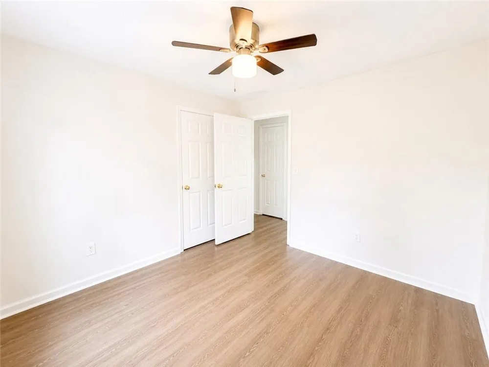 2095 Glynmoore Drive Lawrenceville, GA 30043