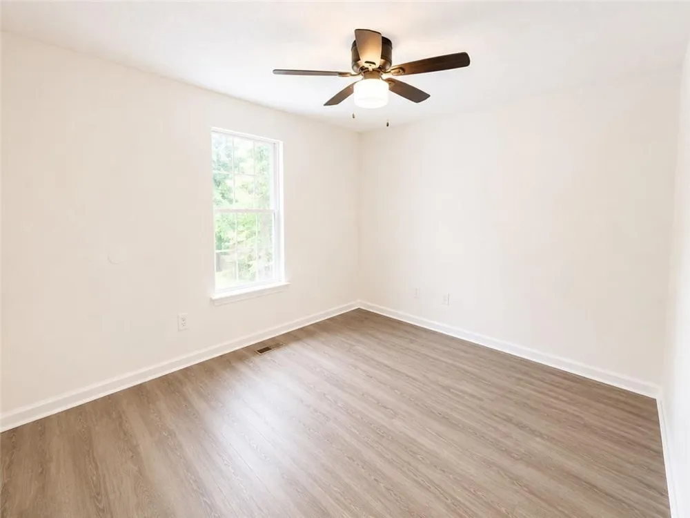 2095 Glynmoore Drive Lawrenceville, GA 30043