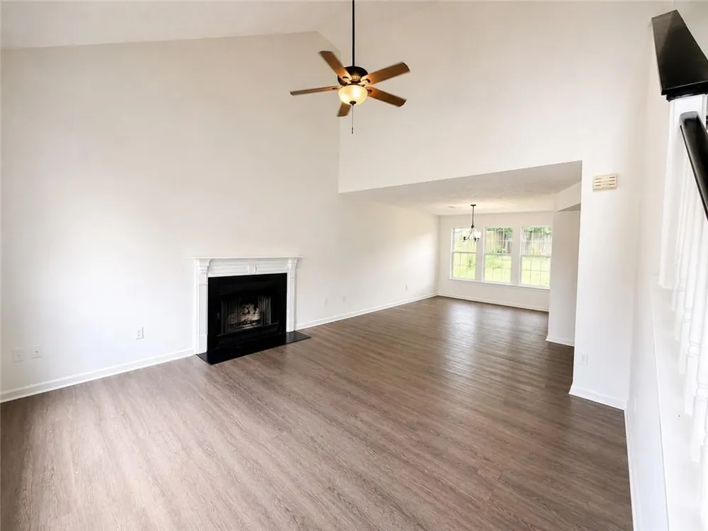 2095 Glynmoore Drive Lawrenceville, GA 30043