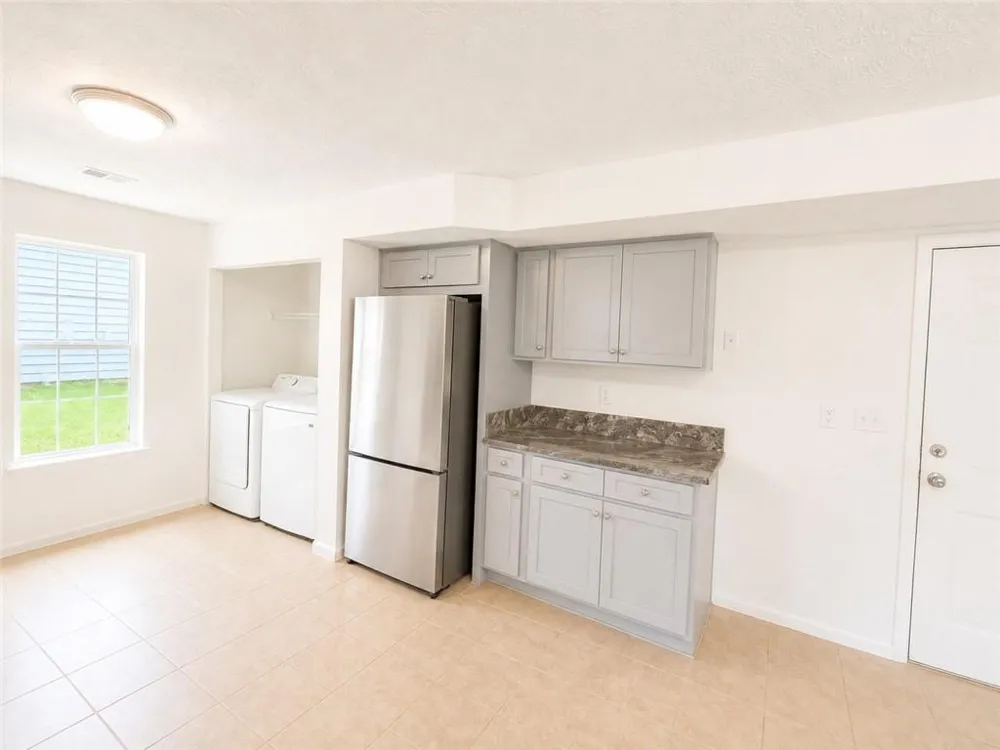 2095 Glynmoore Drive Lawrenceville, GA 30043