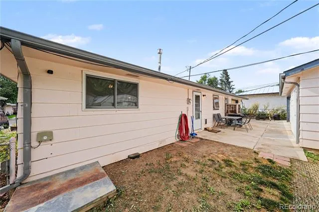 8 Elizabeth Court Longmont, CO 80501
