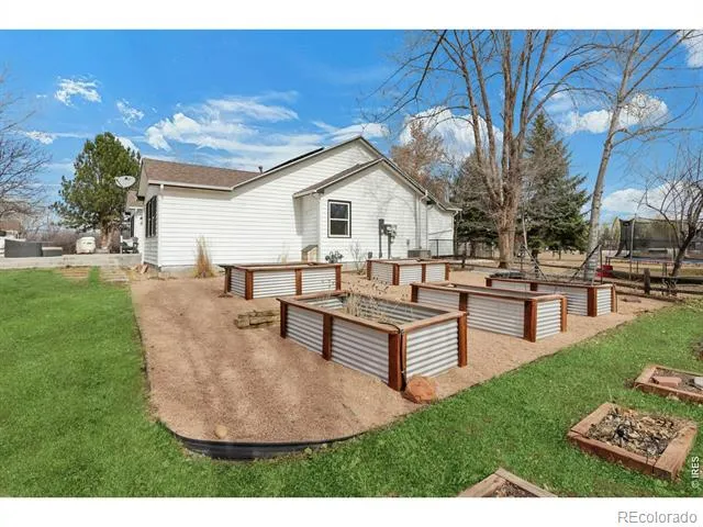 6957 Peppertree Drive Niwot, CO 80503