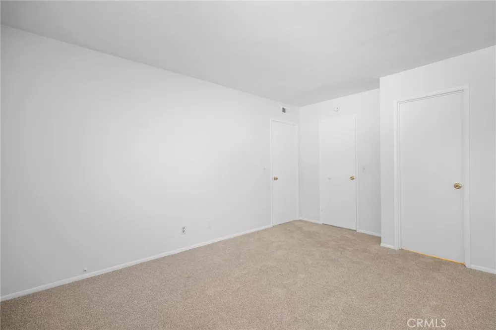 121 Sinclair Avenue #107 Glendale, CA 91206