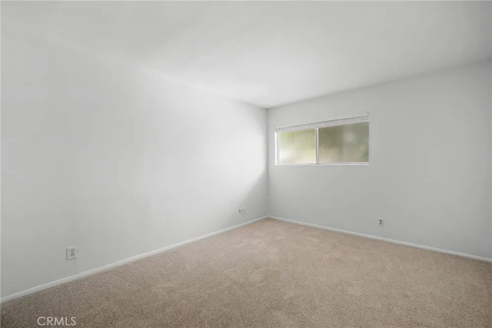 121 Sinclair Avenue #107 Glendale, CA 91206