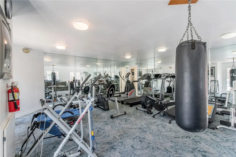 121 Sinclair Avenue #107 Glendale, CA 91206