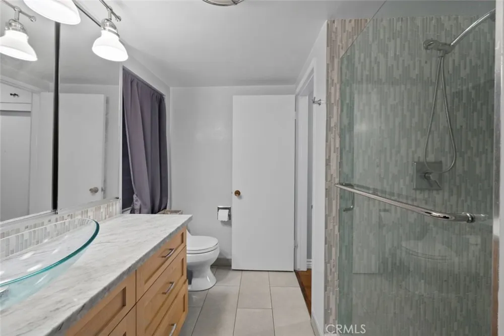 1209 S Orange Grove Avenue Pasadena, CA 91105
