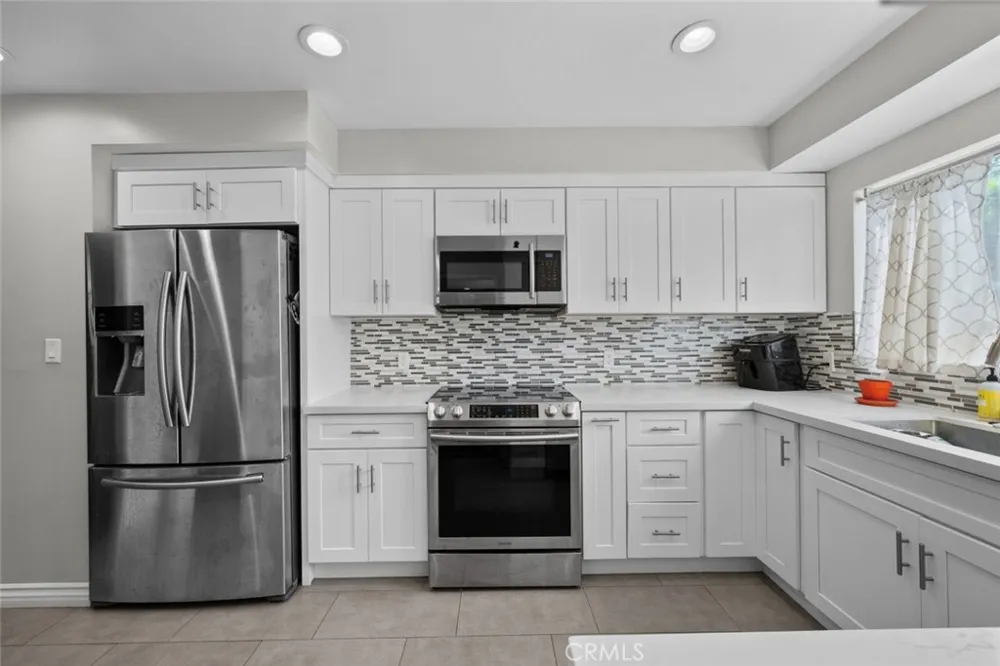 1209 S Orange Grove Avenue Pasadena, CA 91105
