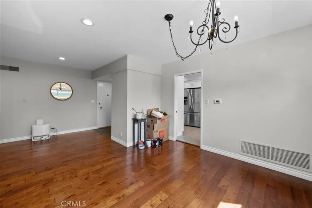 1209 S Orange Grove Avenue Pasadena, CA 91105