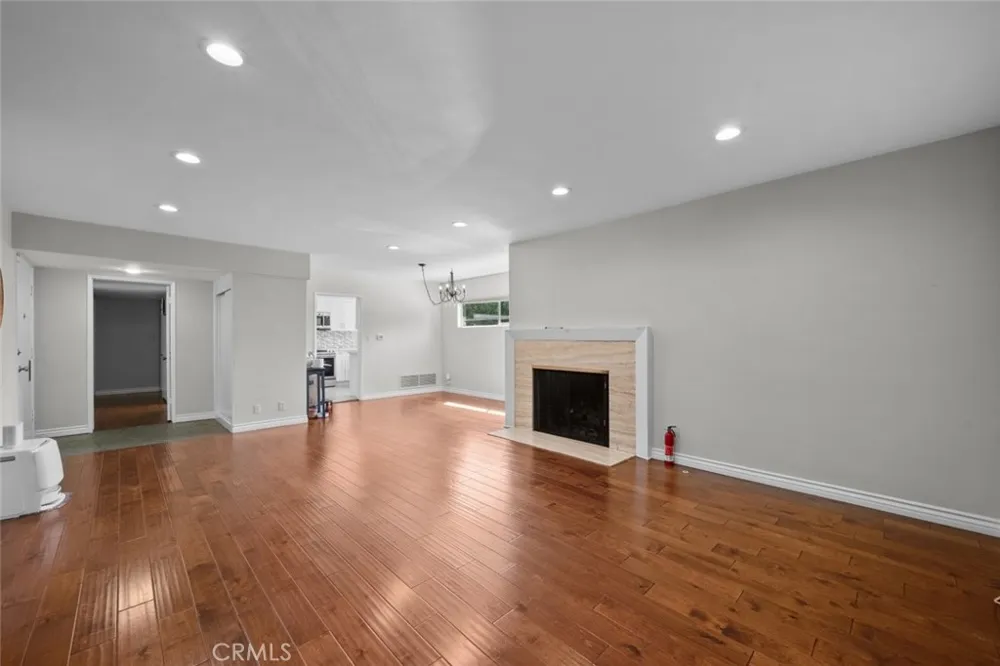 1209 S Orange Grove Avenue Pasadena, CA 91105