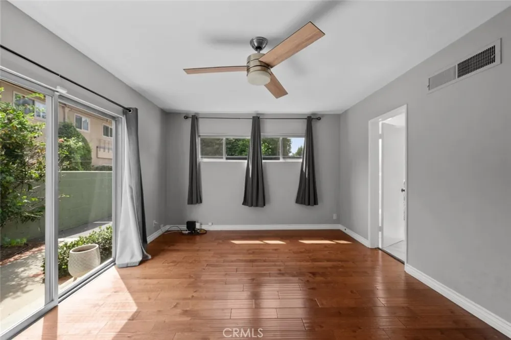 1209 S Orange Grove Avenue Pasadena, CA 91105