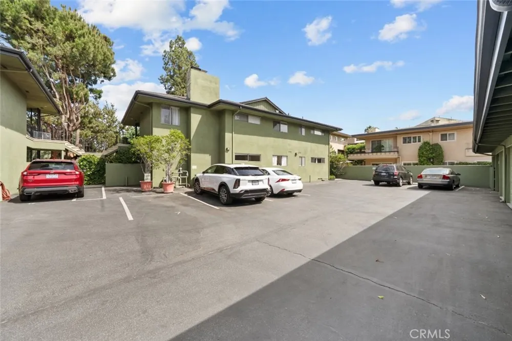 1209 S Orange Grove Avenue Pasadena, CA 91105