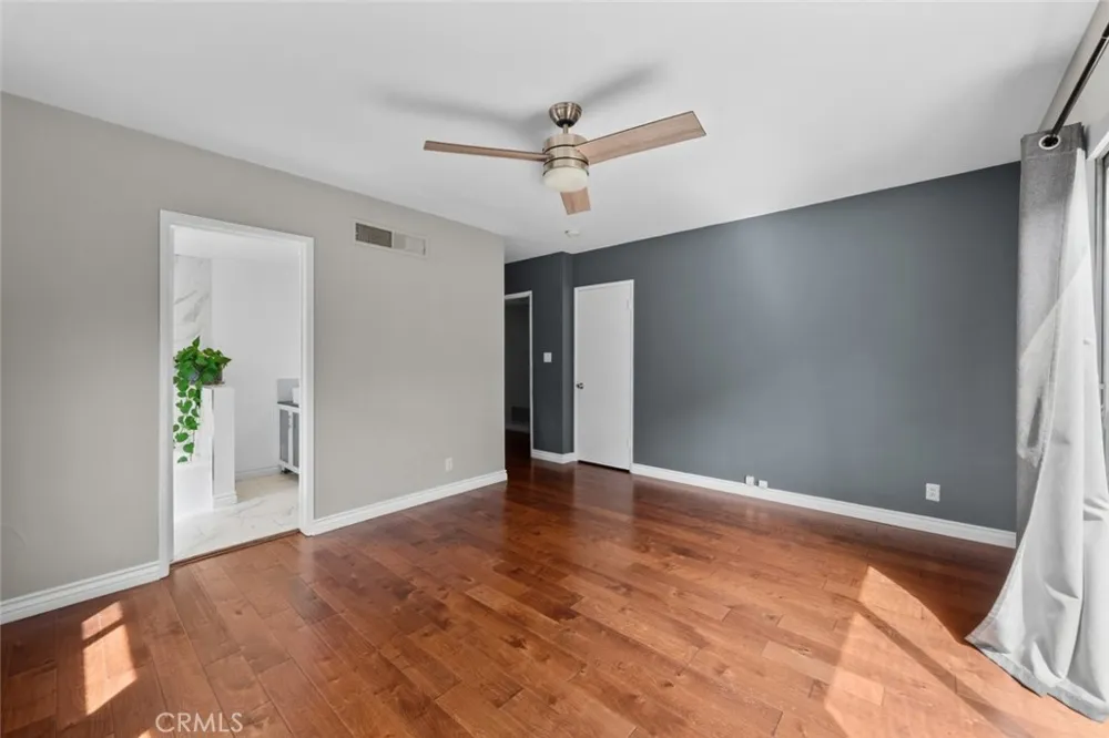 1209 S Orange Grove Avenue Pasadena, CA 91105