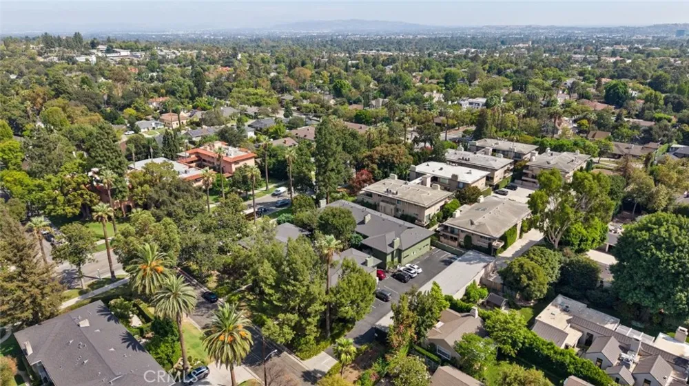 1209 S Orange Grove Avenue Pasadena, CA 91105
