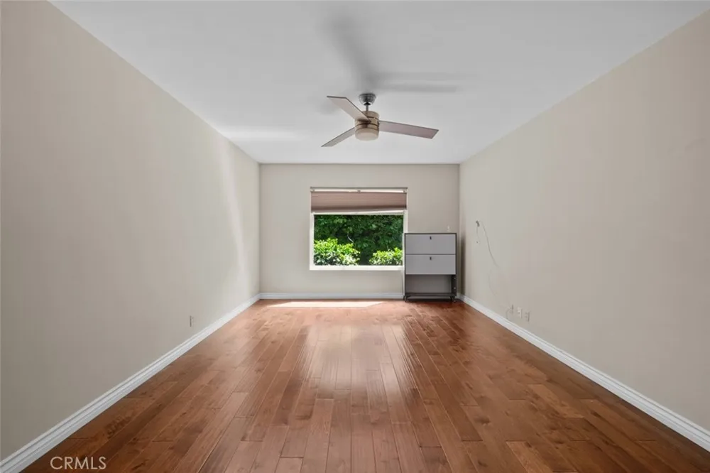 1209 S Orange Grove Avenue Pasadena, CA 91105