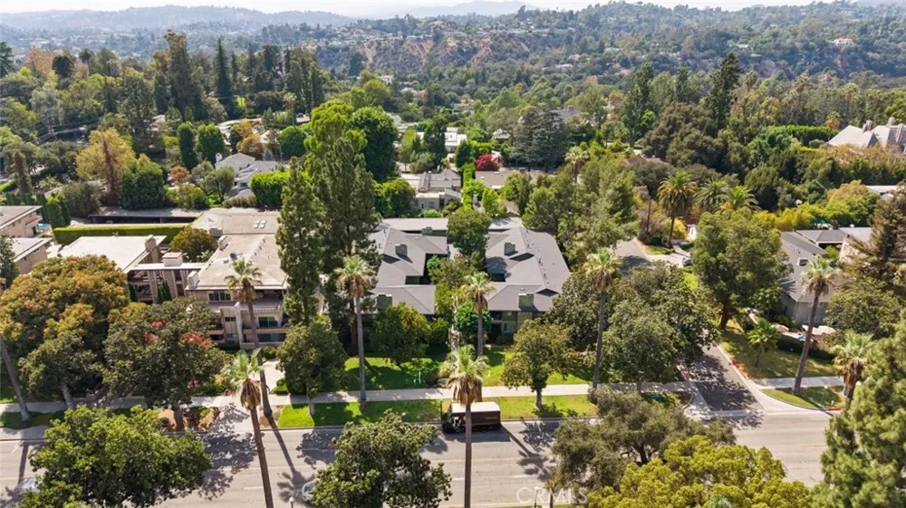 1209 S Orange Grove Avenue Pasadena, CA 91105