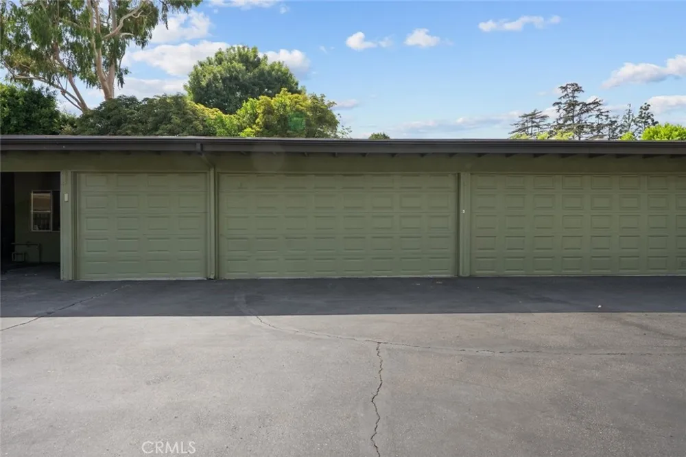 1209 S Orange Grove Avenue Pasadena, CA 91105