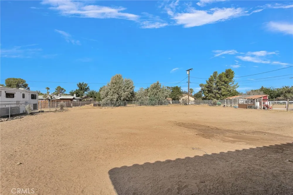13240 Skiomah Apple Valley, CA 92308