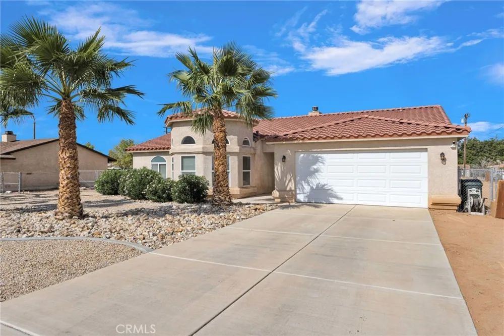 13240 Skiomah Apple Valley, CA 92308