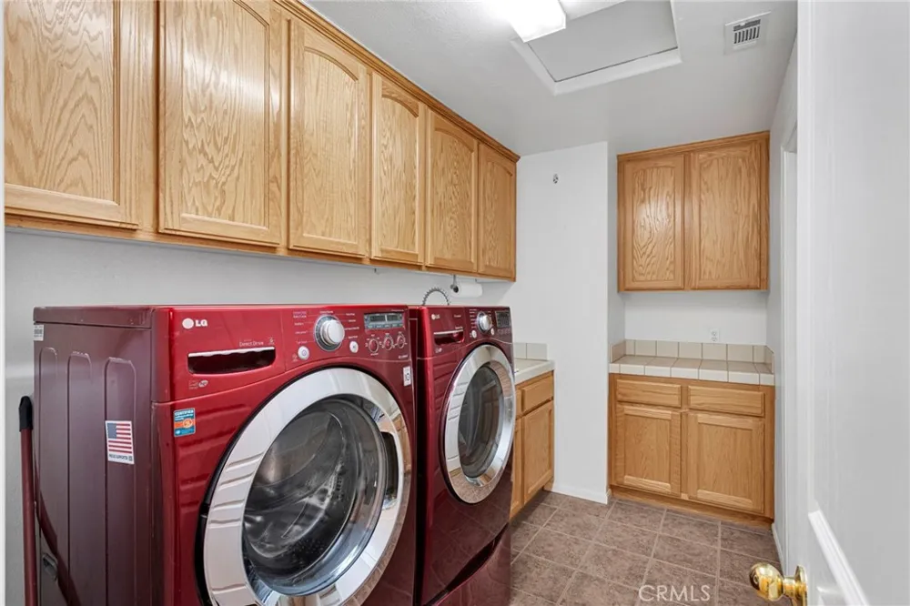 13240 Skiomah Apple Valley, CA 92308