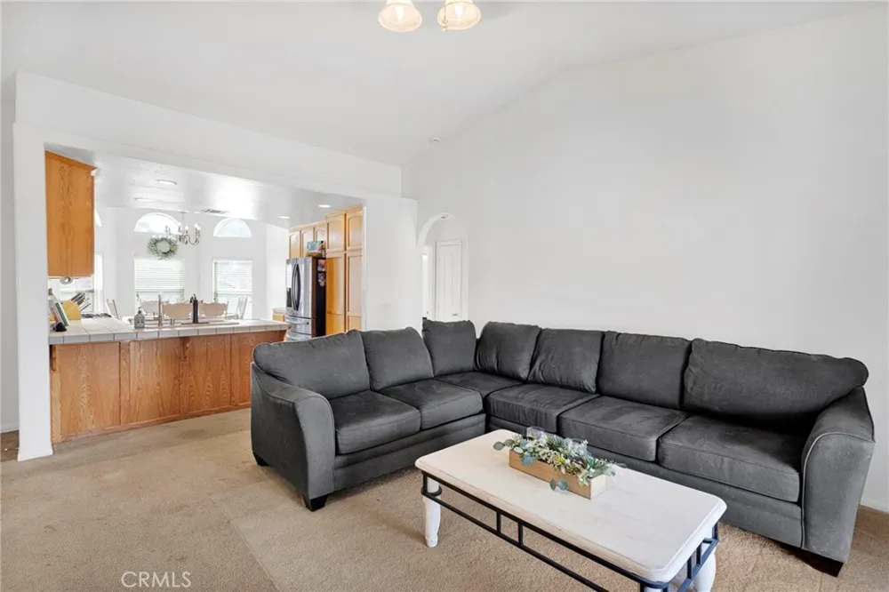 13240 Skiomah Apple Valley, CA 92308
