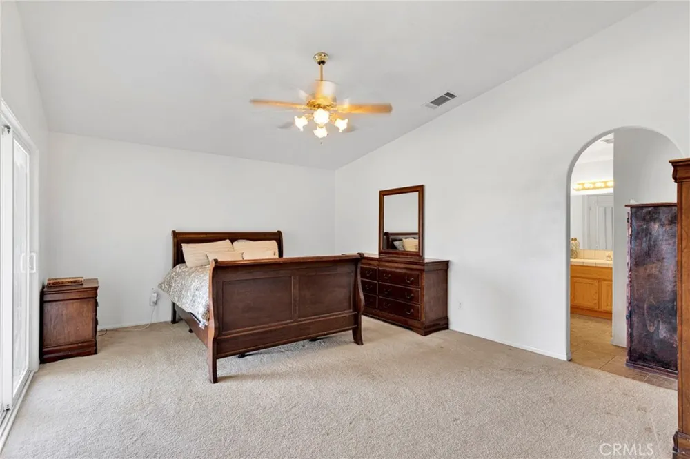 13240 Skiomah Apple Valley, CA 92308