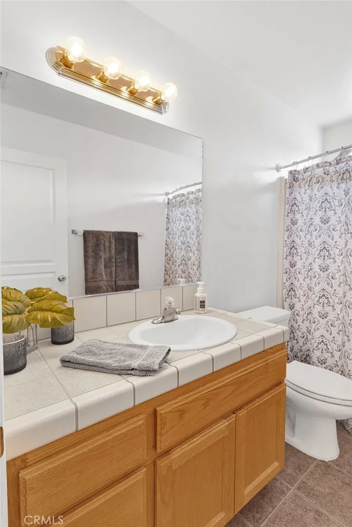 13240 Skiomah Apple Valley, CA 92308