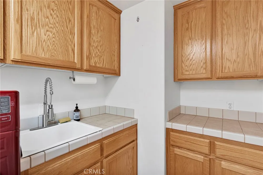 13240 Skiomah Apple Valley, CA 92308