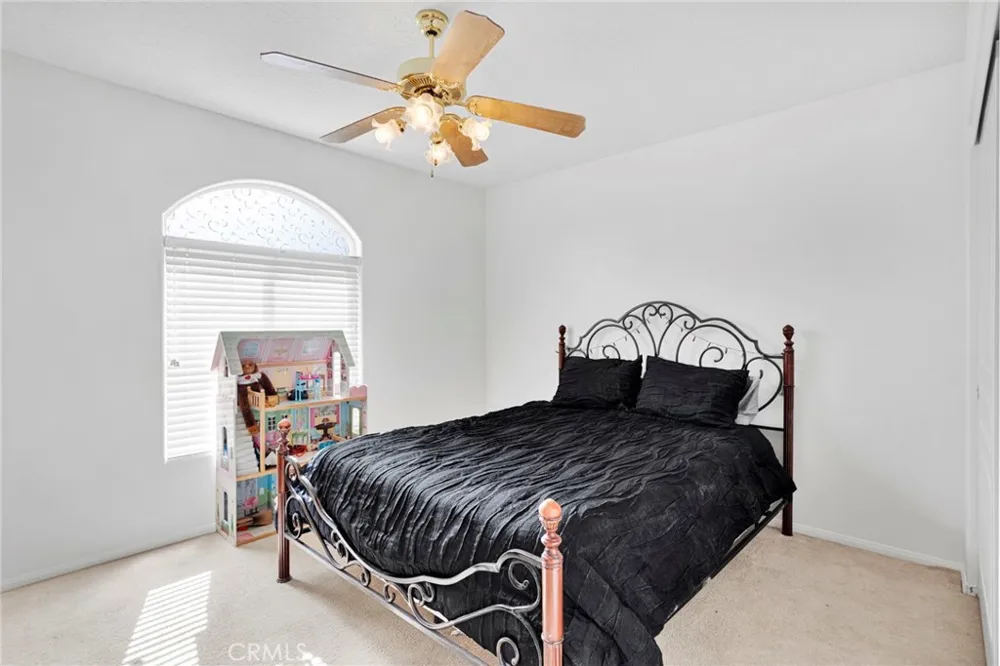 13240 Skiomah Apple Valley, CA 92308