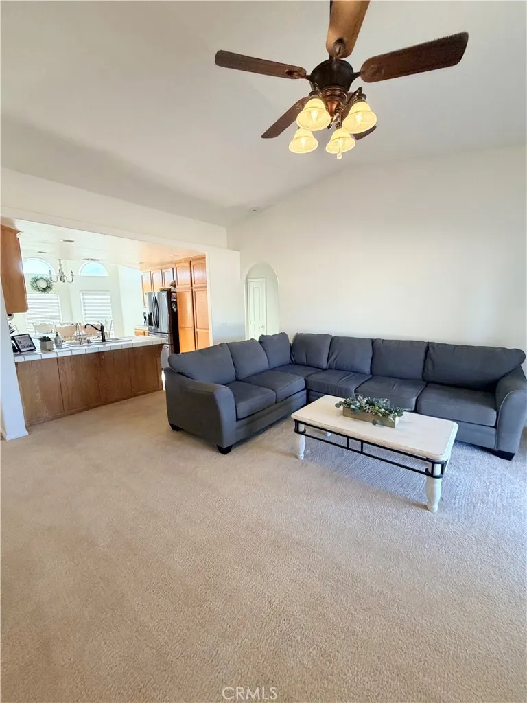 13240 Skiomah Apple Valley, CA 92308