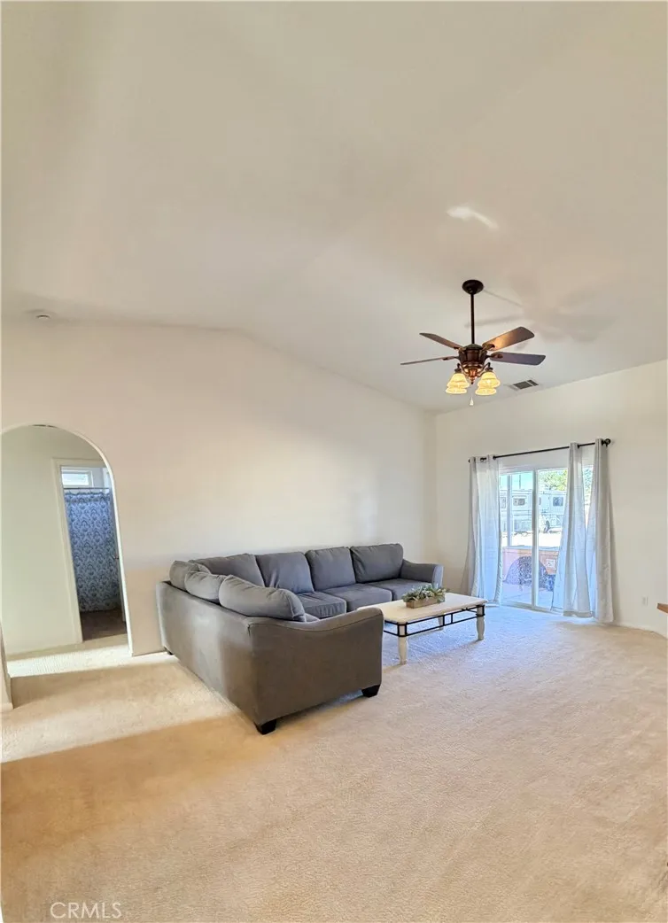 13240 Skiomah Apple Valley, CA 92308