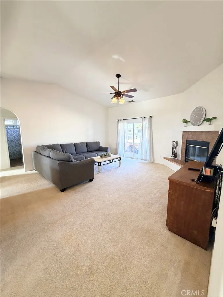 13240 Skiomah Apple Valley, CA 92308