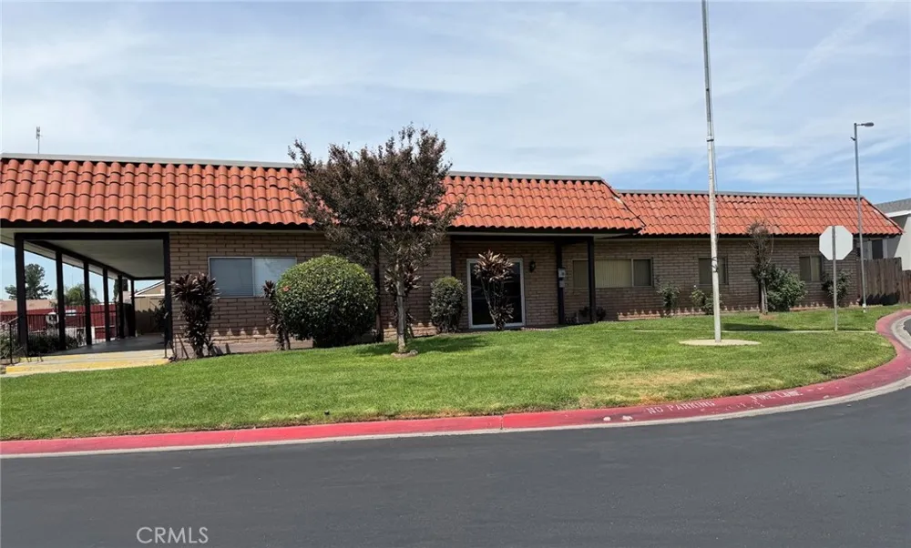 2727 Pacific Street #95 Highland, CA 92346